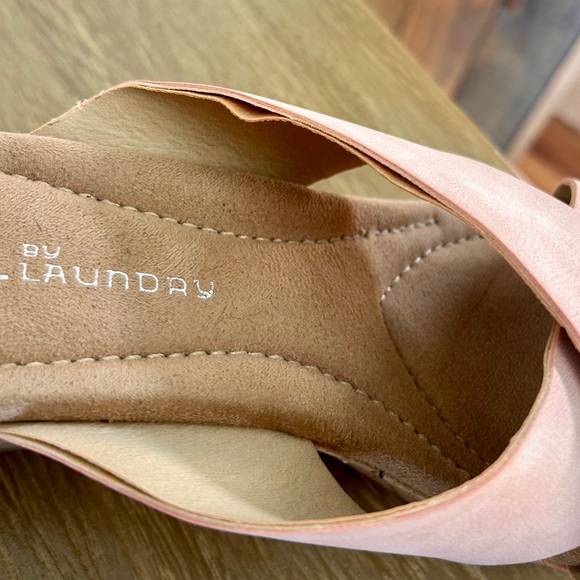 CL by Laundry Blush Women's Sandals - Picture 4 of 10